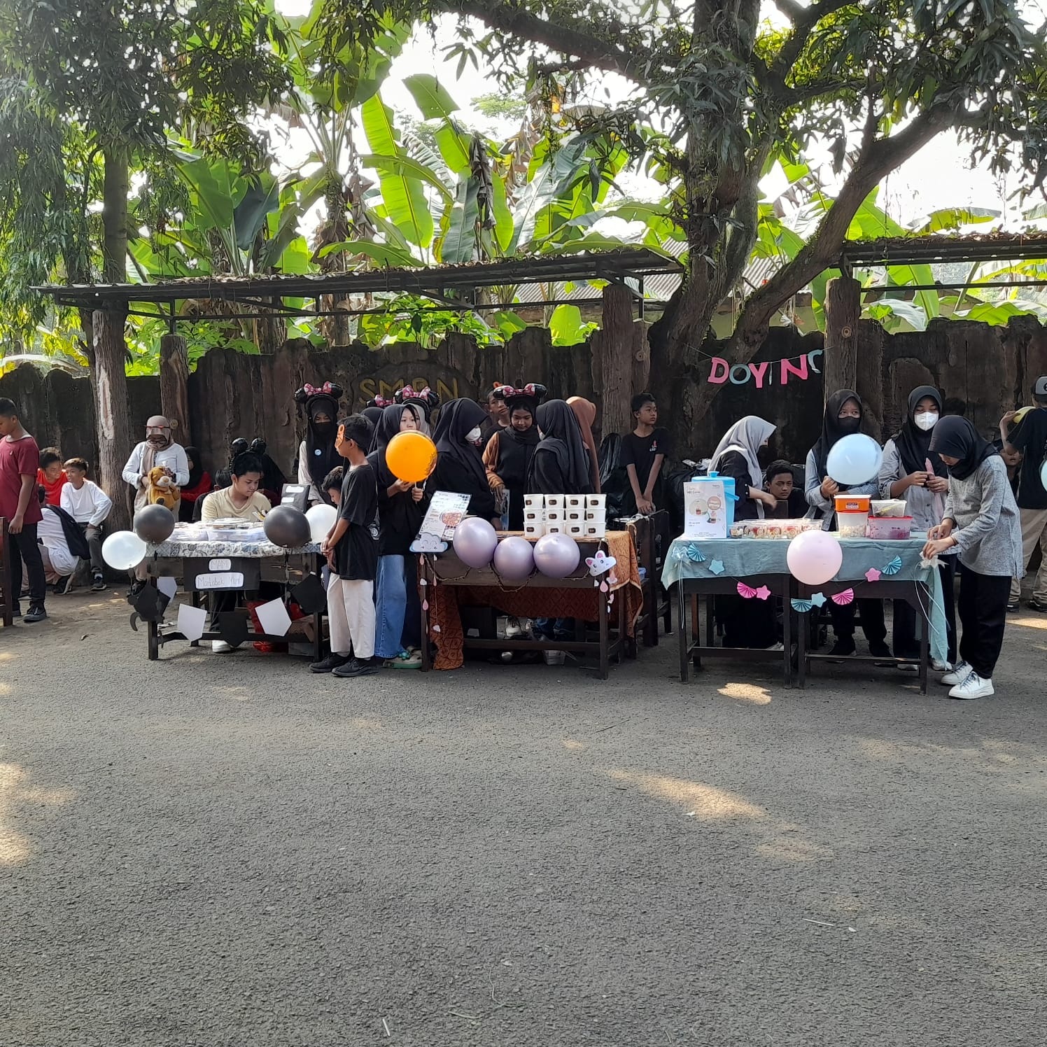 SMPN 14 Depok market day 3