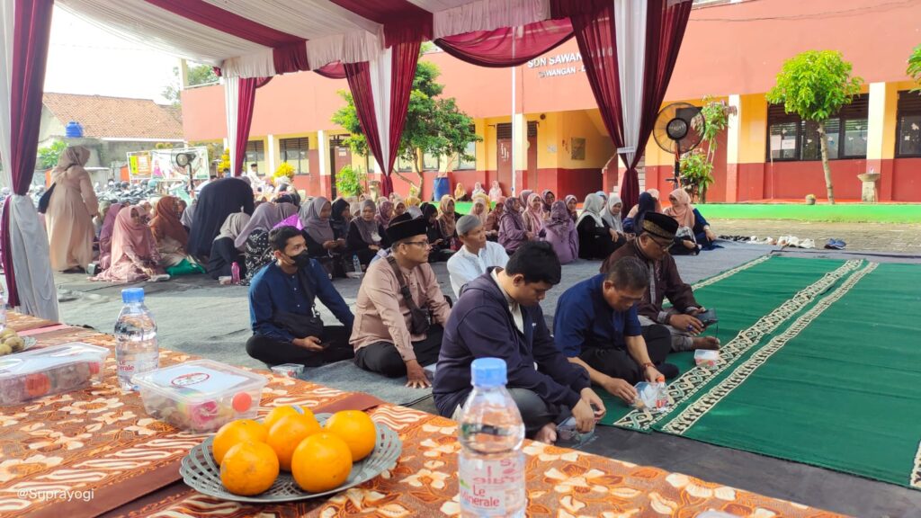 Halal bihalal guru Sawangan 2