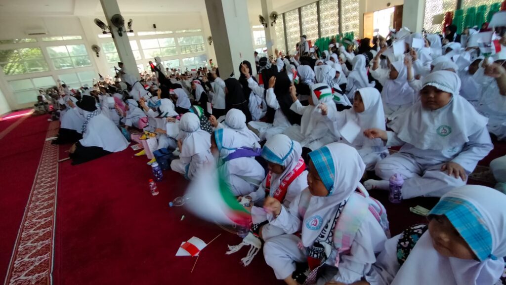 Yayasan Al Hikmah peduli palestina 2