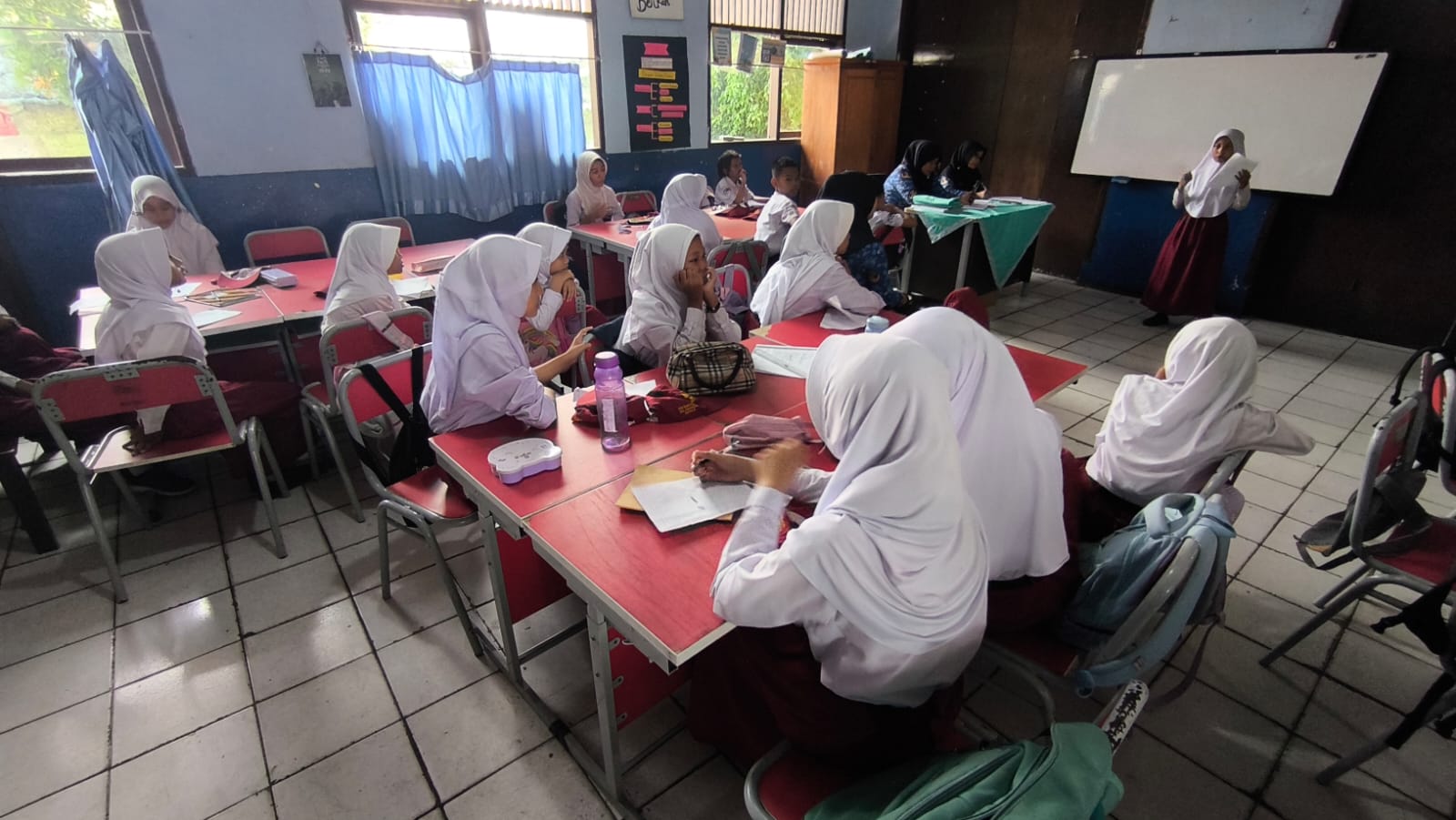 SDN Baktijaya 5 bulan bahasa 1