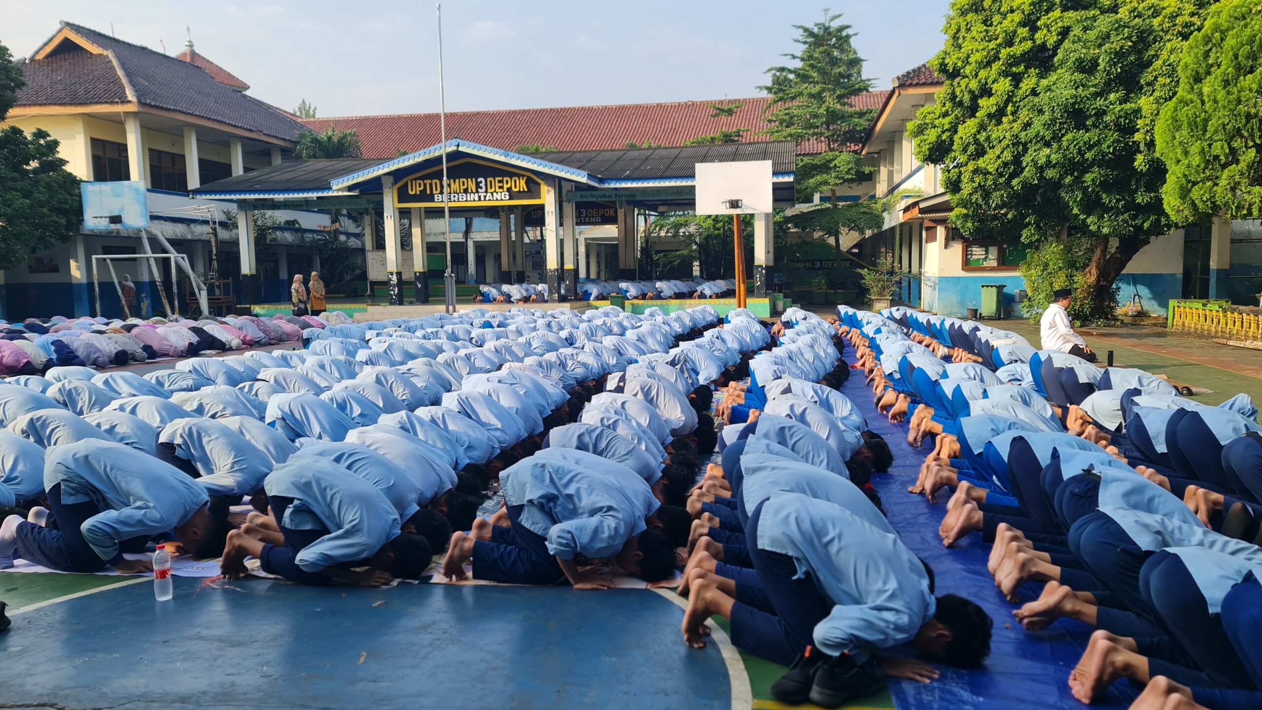Doa bersama SMPN 3 Depok 1