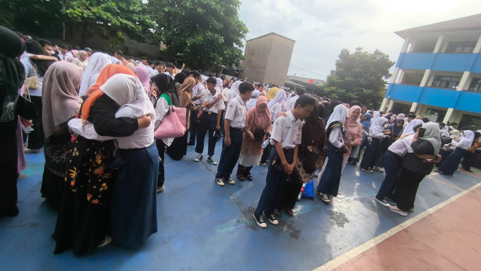 Pelepasan siswa SMPN 26 Depok 1