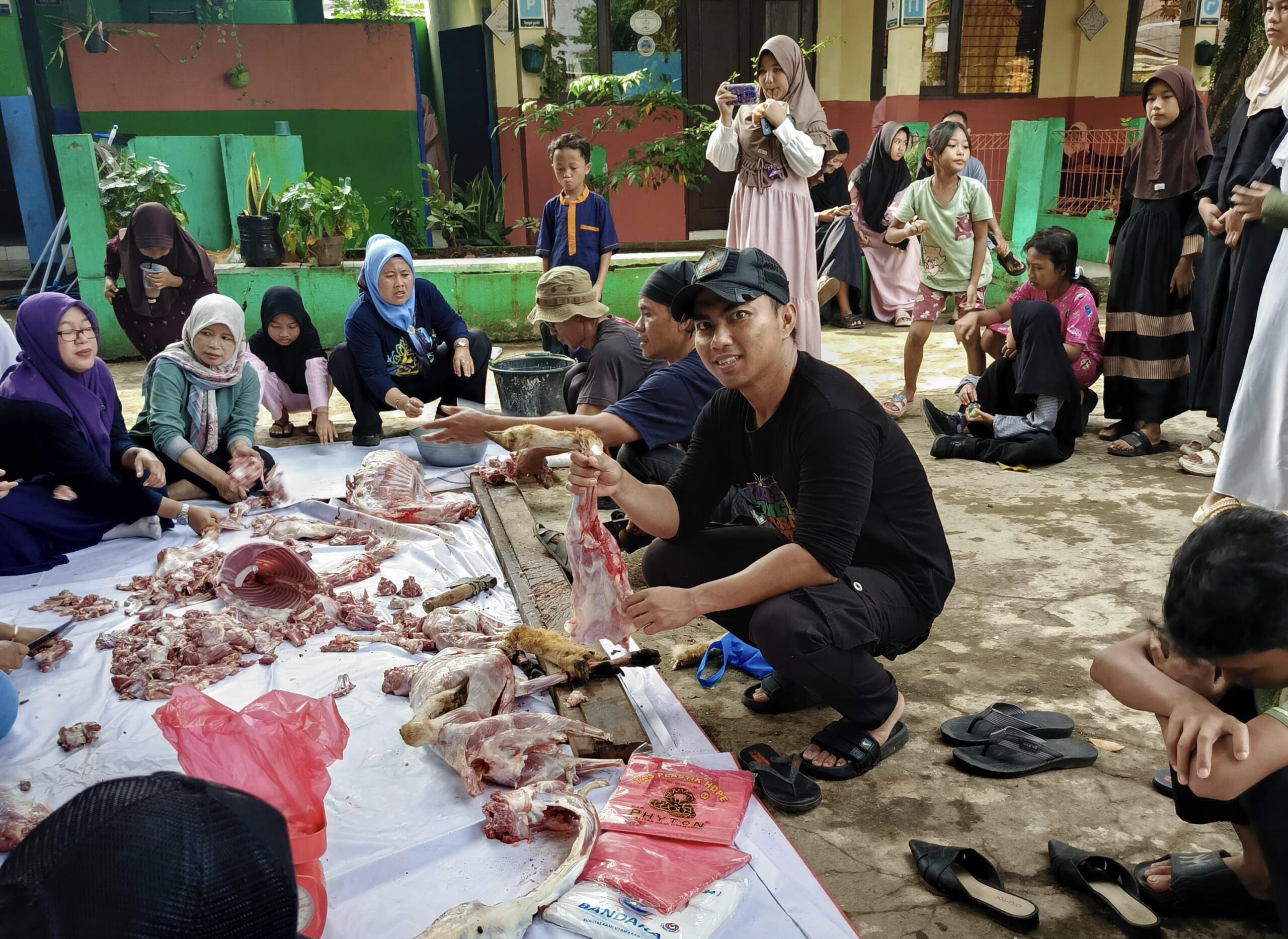 SDN Baktijaya 5 potong kurban 2