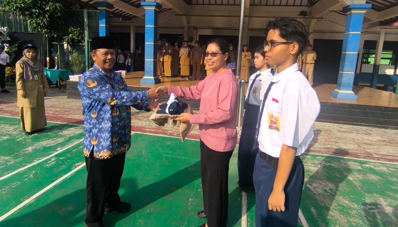 pelepasan siswa SMPN 2 Depok 1