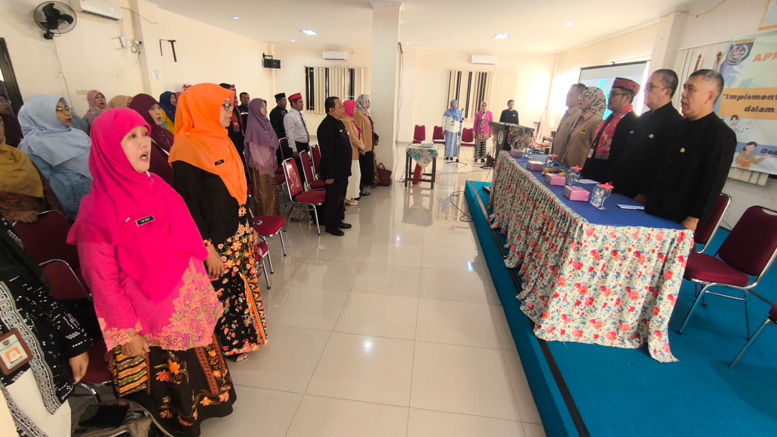 Peserta lomba guru, kepala SD, dan pengawas SD 2