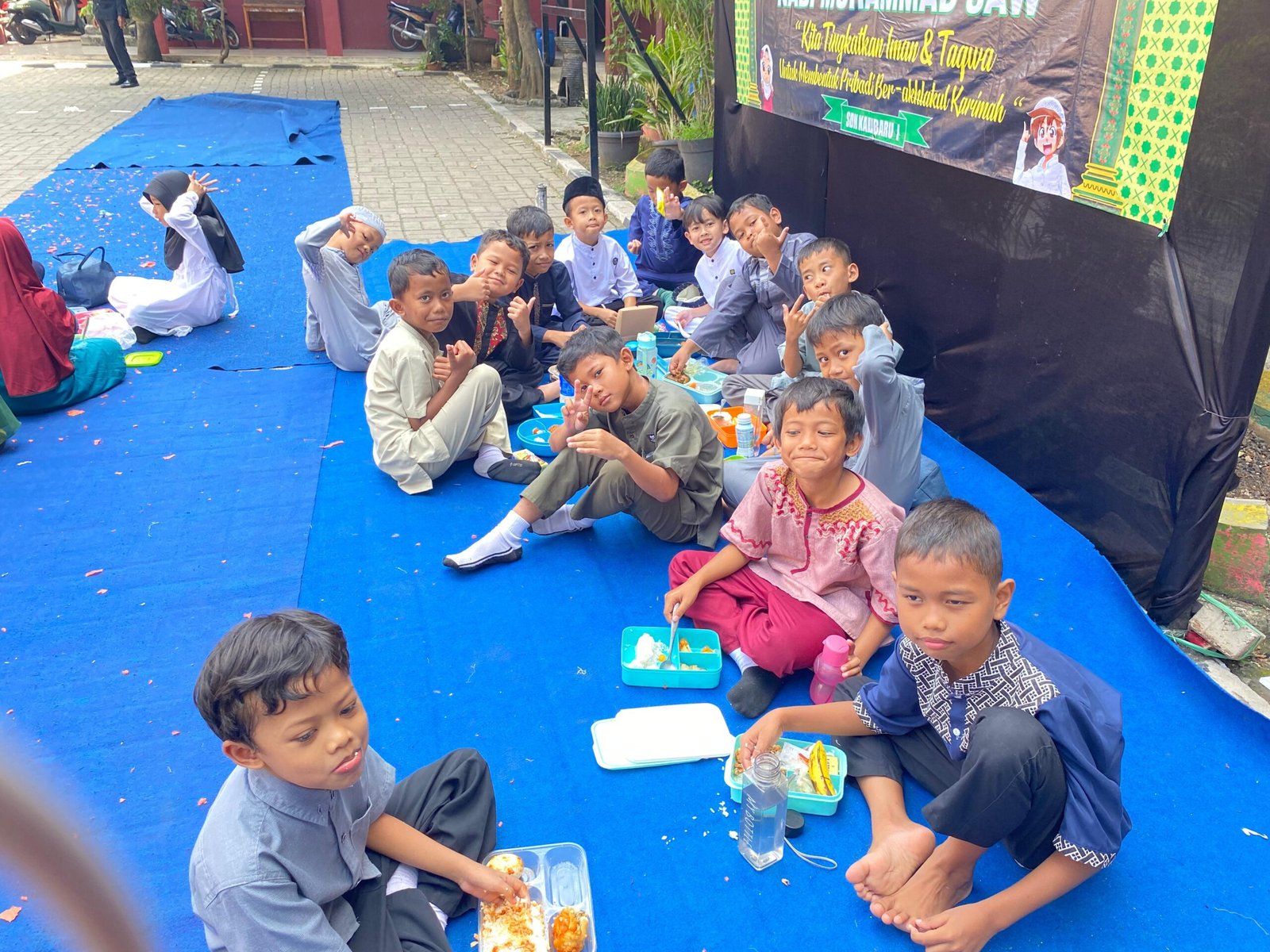 Maulid Nabi di SDN Kalibaru 1 a