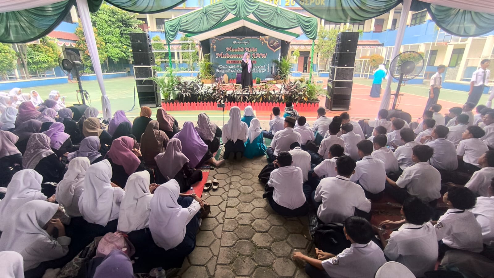 Maulid nabi di SMPN 20 Depok 3