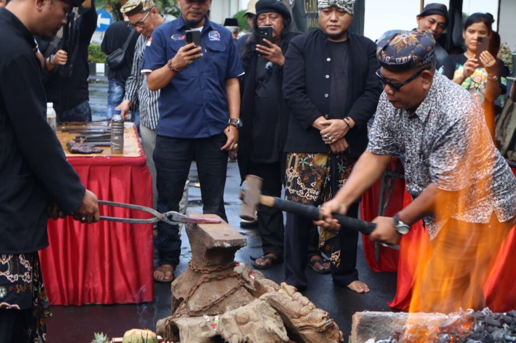 Pameran keris di cirebon