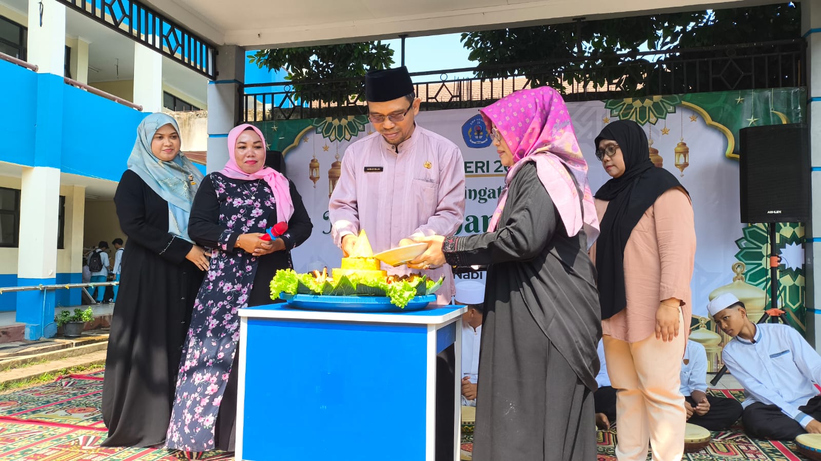 SMPN 26 Depok maulid nabi dan ulang tahun 1