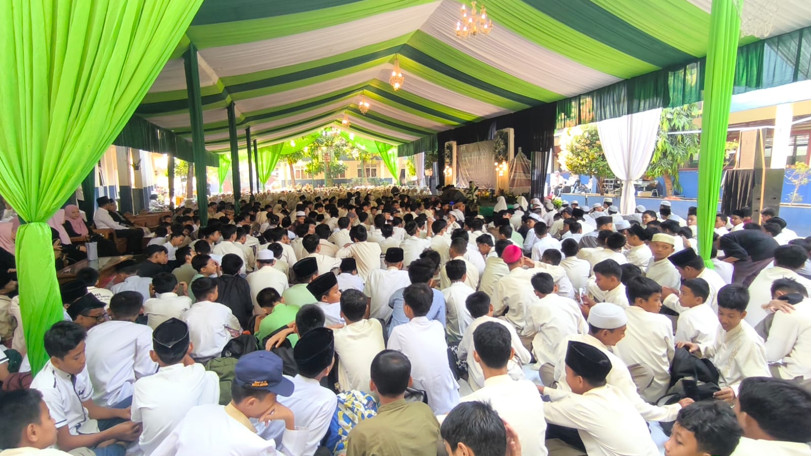 Maulid Nabi di SMPN 18 Depok 3