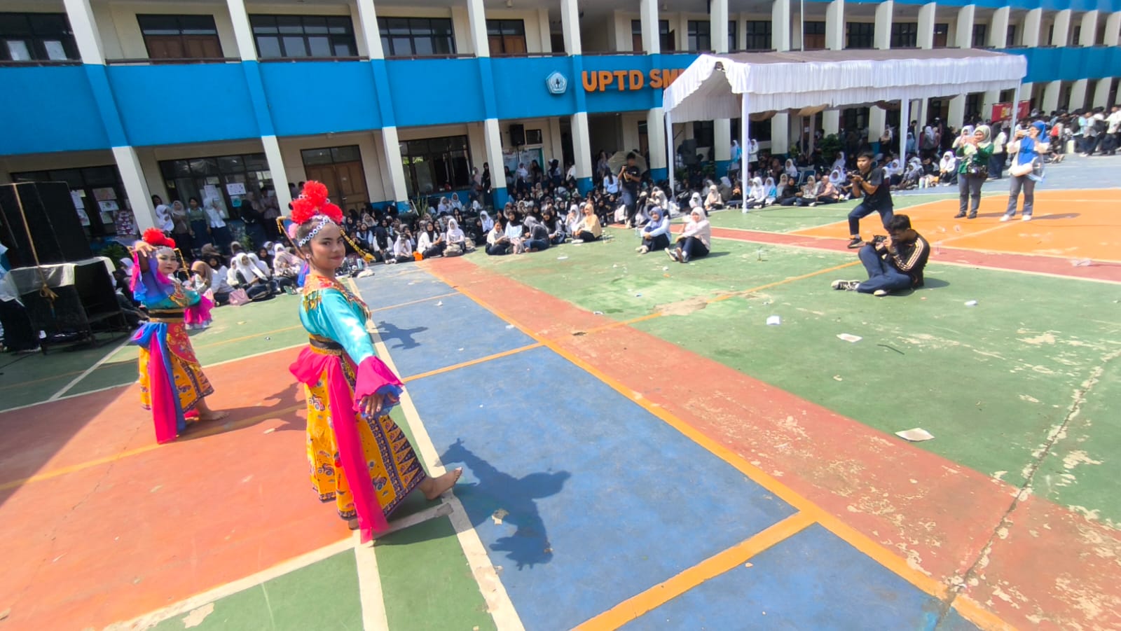 SMPN 26 Depok bulan bahasa 1