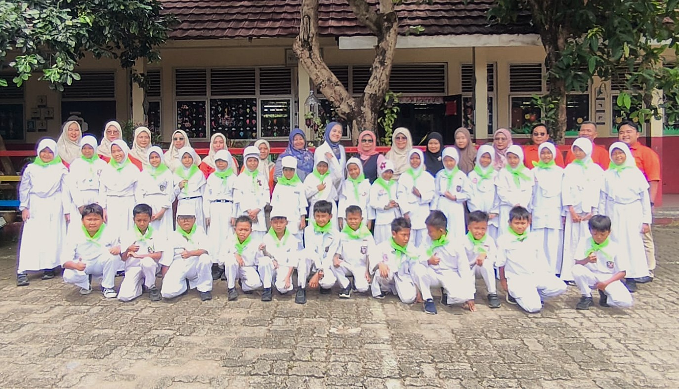 Pelantikan Dokcil di SDN Mekarjaya 17 a