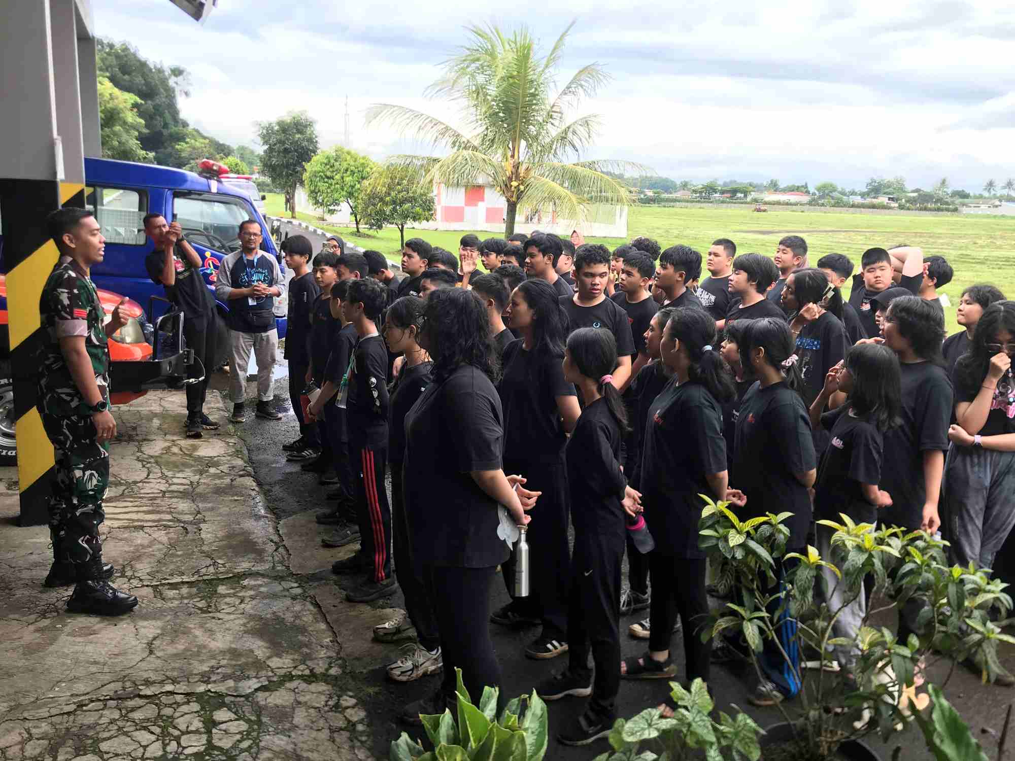 LDKS SMP NP Tunas Global di TNI AU 3