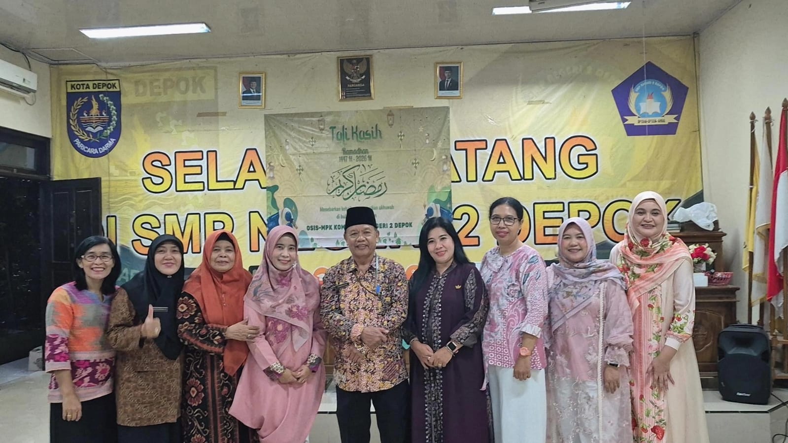 Kegiatan santunan di SMPN 2 Depok 3