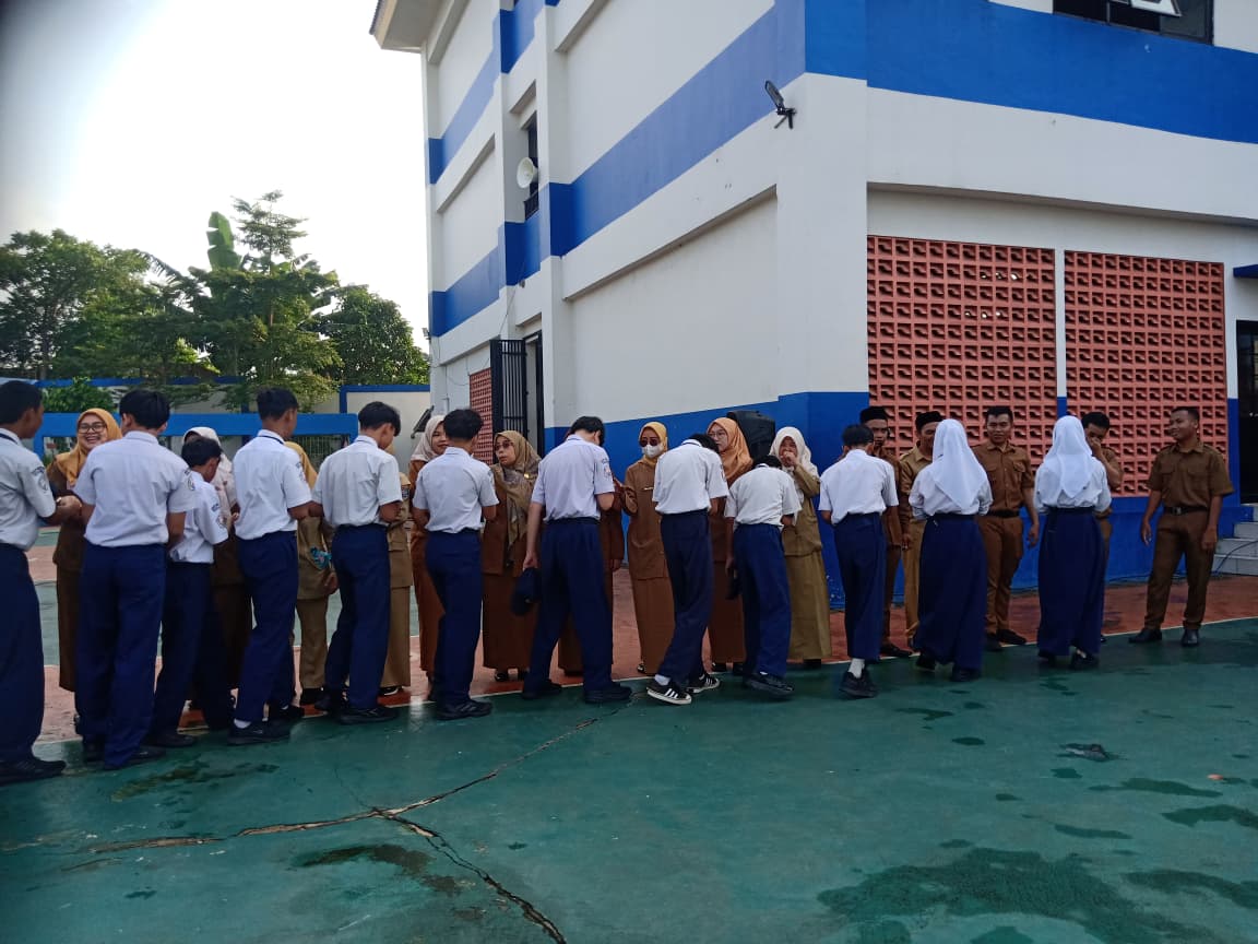 SMPN 30 Depok gelar halal bihalal 1