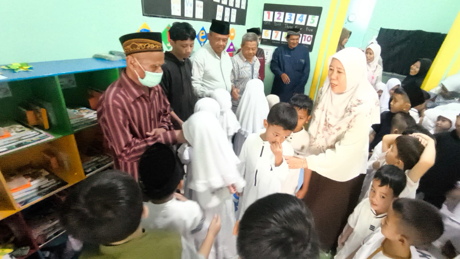 TK Islam Karakter Mutiara Islamic School berbagi 1