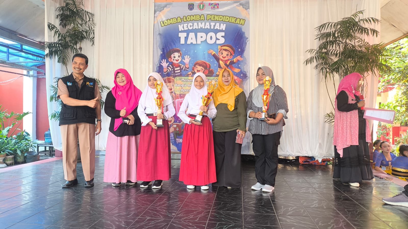Juara-juara FLS3N Kecamatan Tapos 3