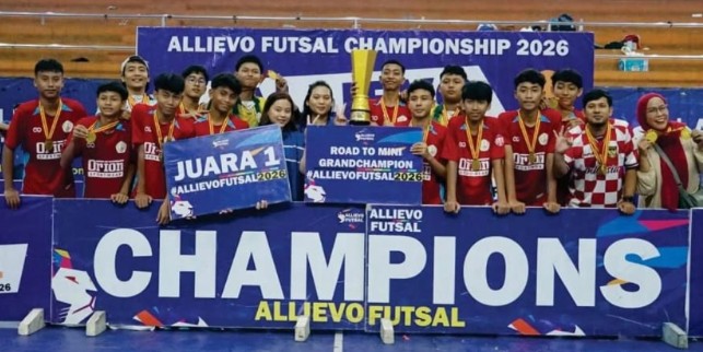 tim futsal SMPN 30 Depok juara ganda 2