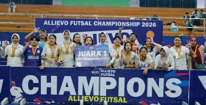 tim futsal SMPN 30 Depok juara ganda 3