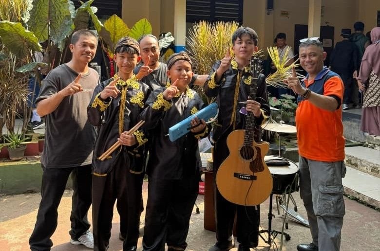 Prestasi SMPN 1 Depok di FLS3N 4