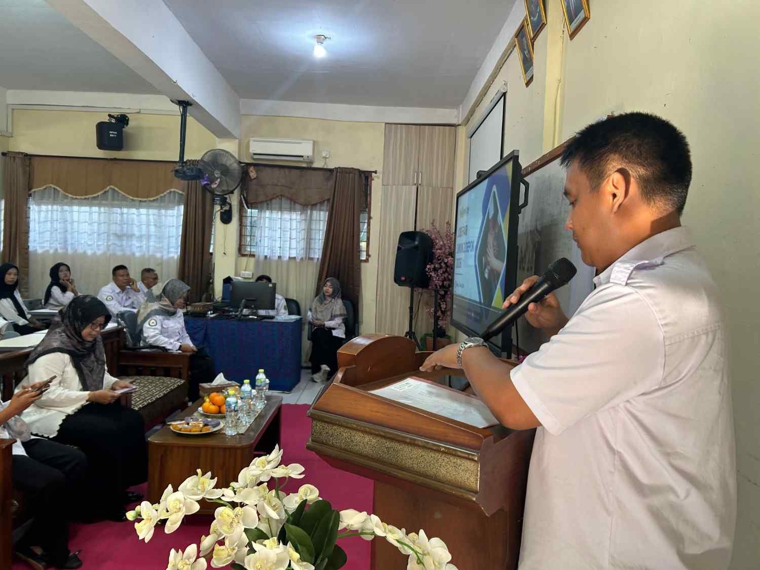 SMKN 2 Depok gelar job fair 4