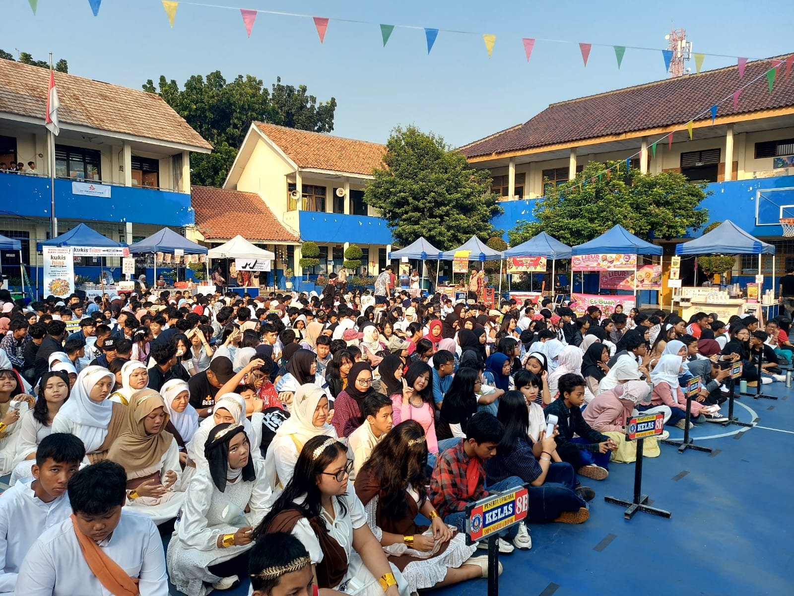 Pelepasan siswa SMPN 4 Depok 1