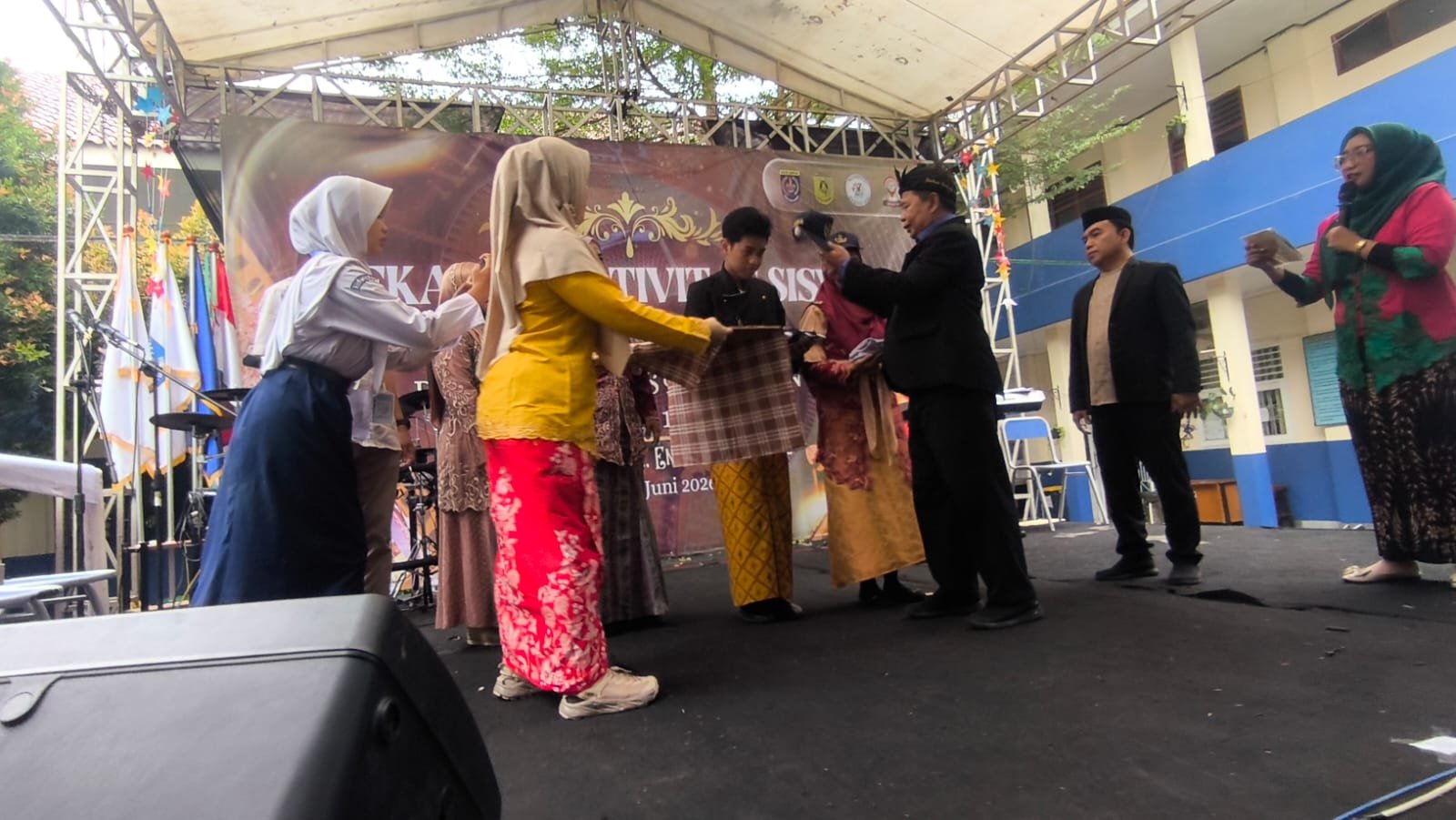 Pensi dan pelepasan SMPN 18 Depok 5