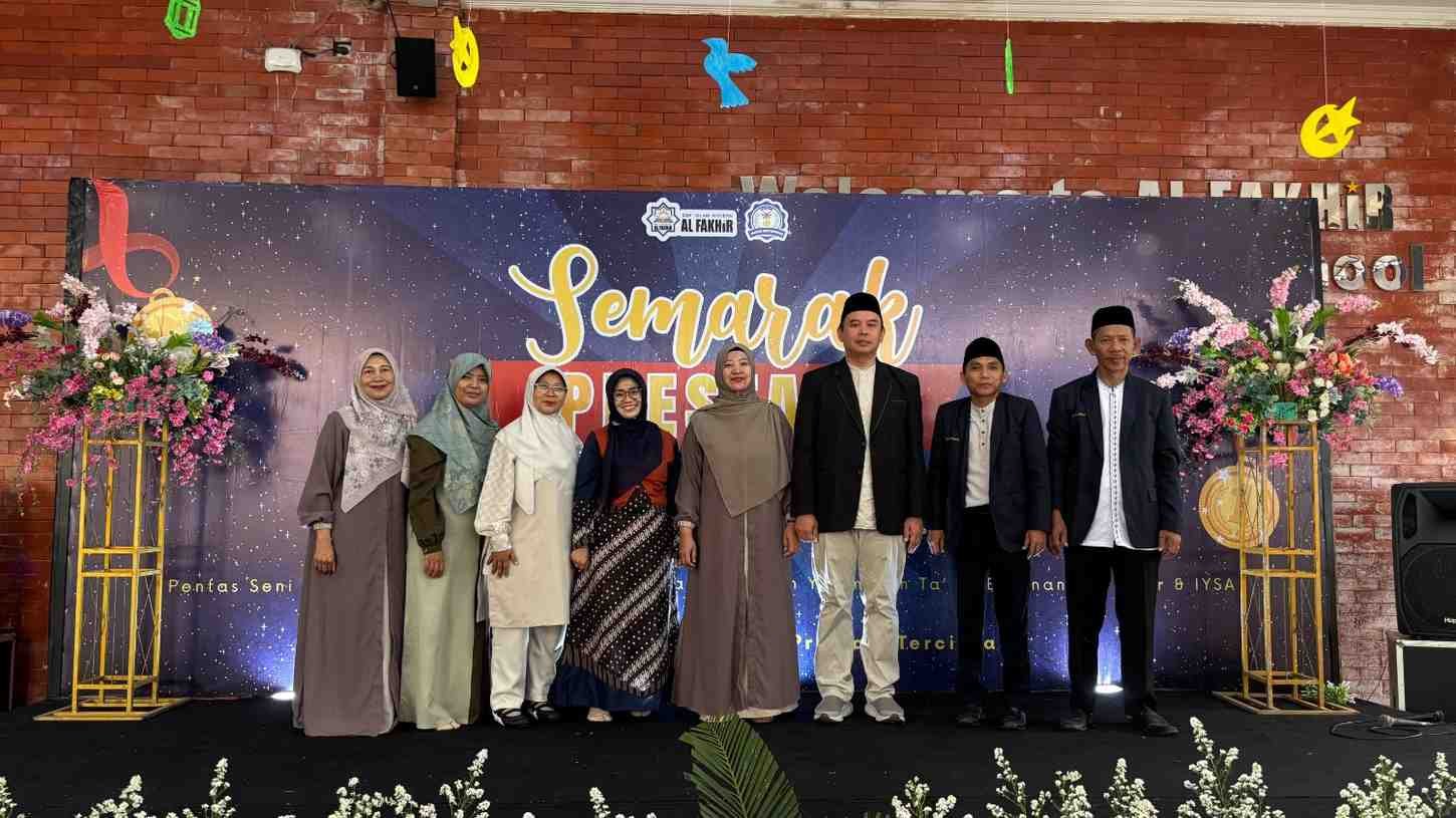 SMP Islam Modern Al Fakhir adakan bazzar 3