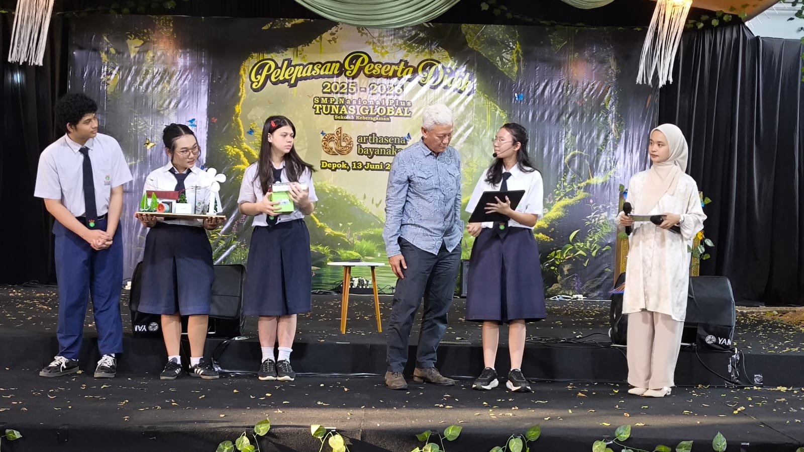 SMP NP Tunas Global Pelepasan Siswa 7