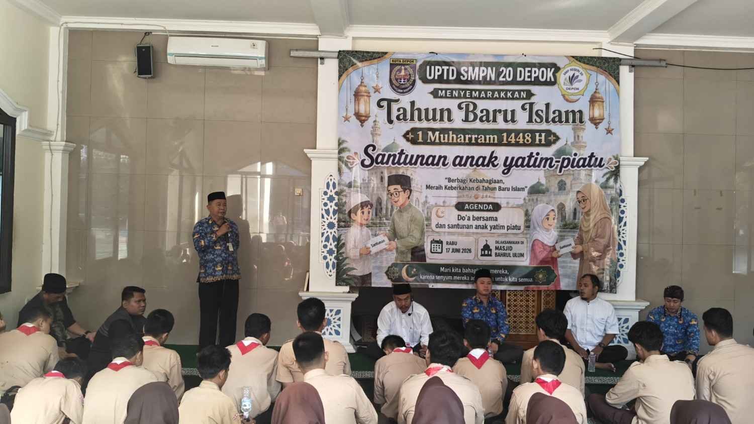 Santunan SMPN 20 Depok di Muharram 3