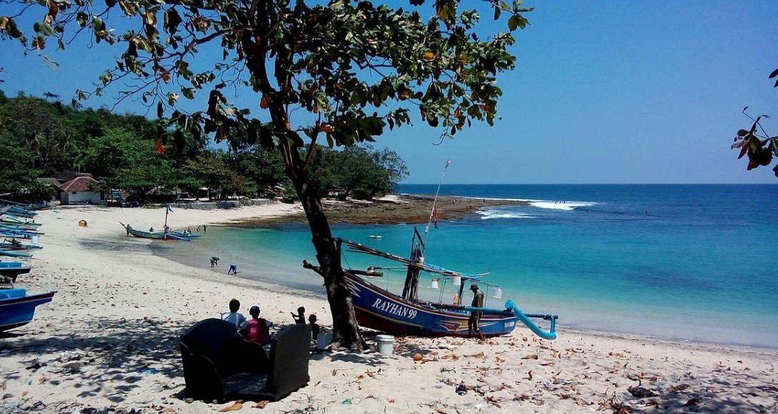 Pantai rancabuaya jawa barat