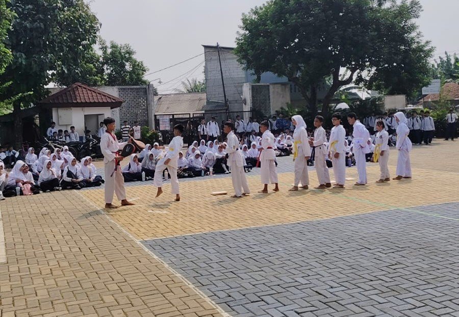 Penampilan ekskul SMPN 23 Depok di MPLS 3