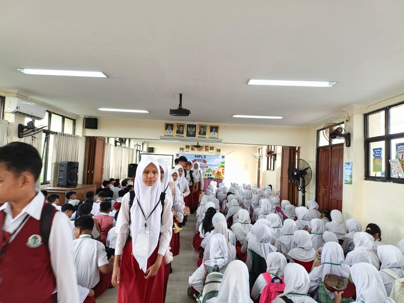 SMPN 26 Depok kegiatan MPLS 1