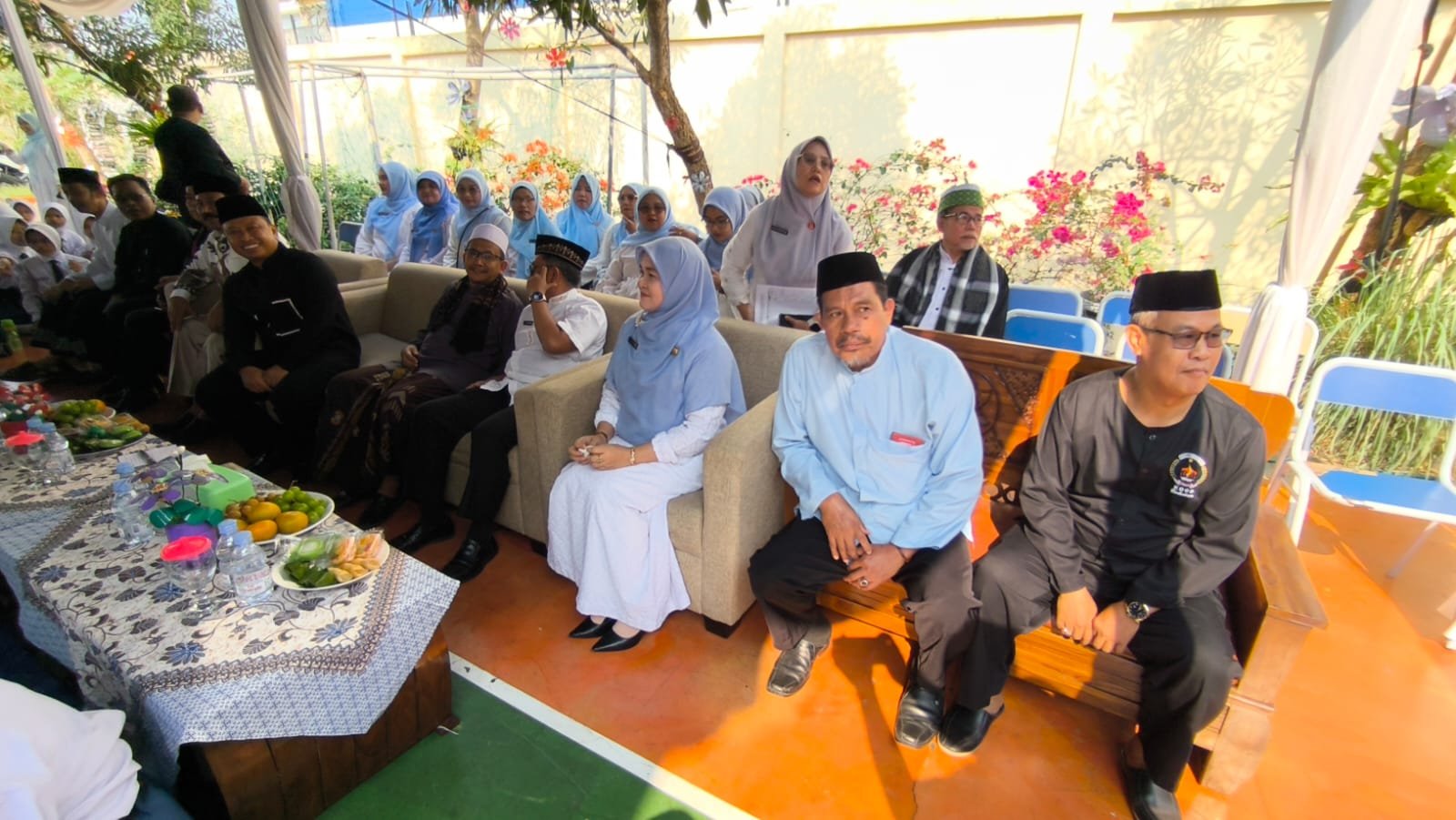 Foto SMPN 29 Depok resmikan nama musala 6