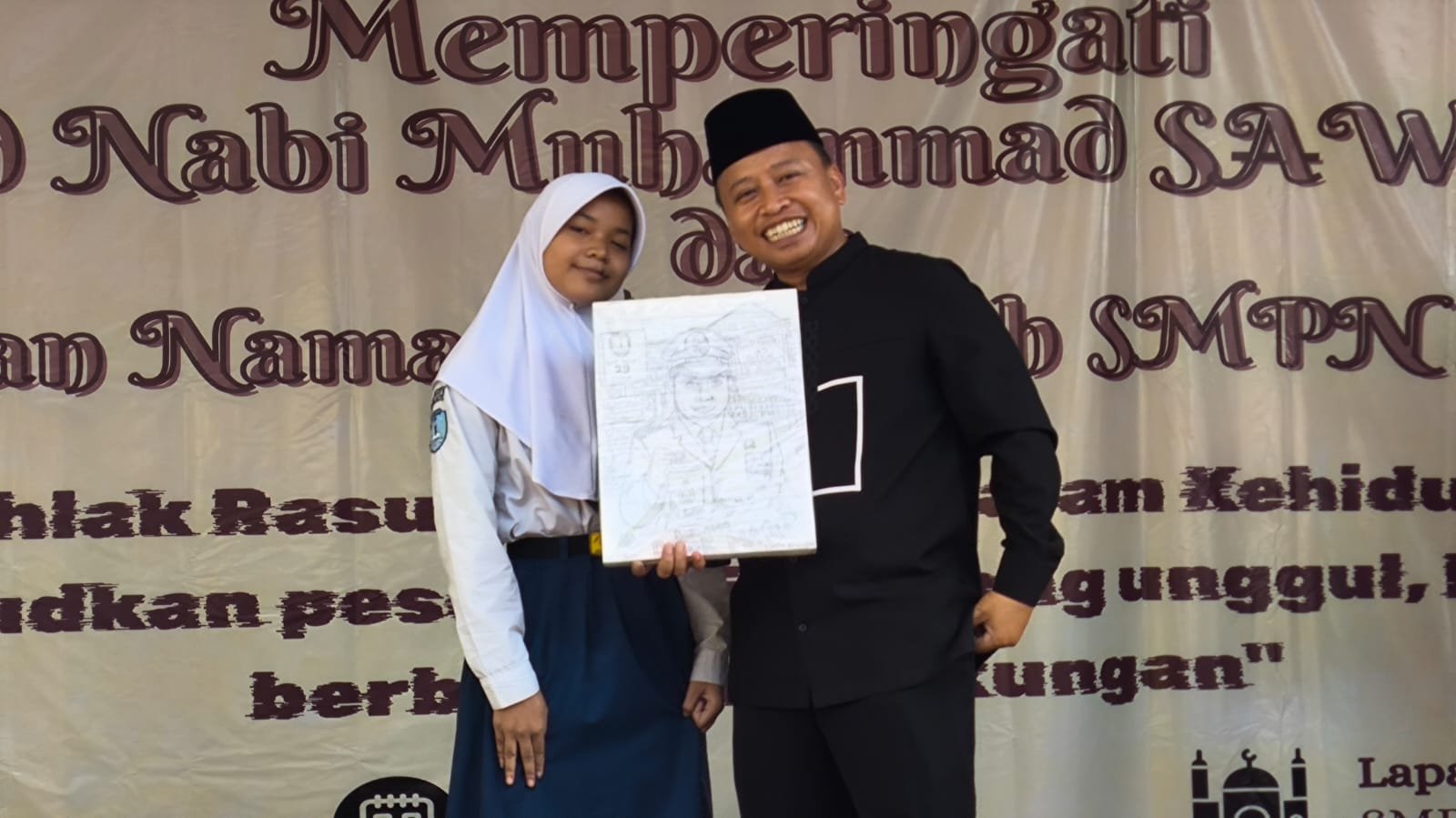 Foto SMPN 29 Depok resmikan nama musala 8