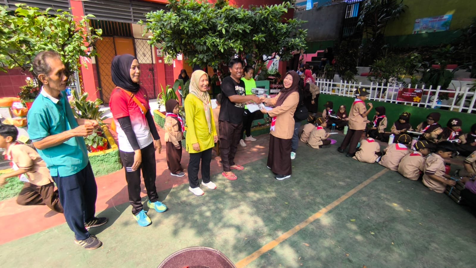 Lomba SDN Pondok Cina 3 a