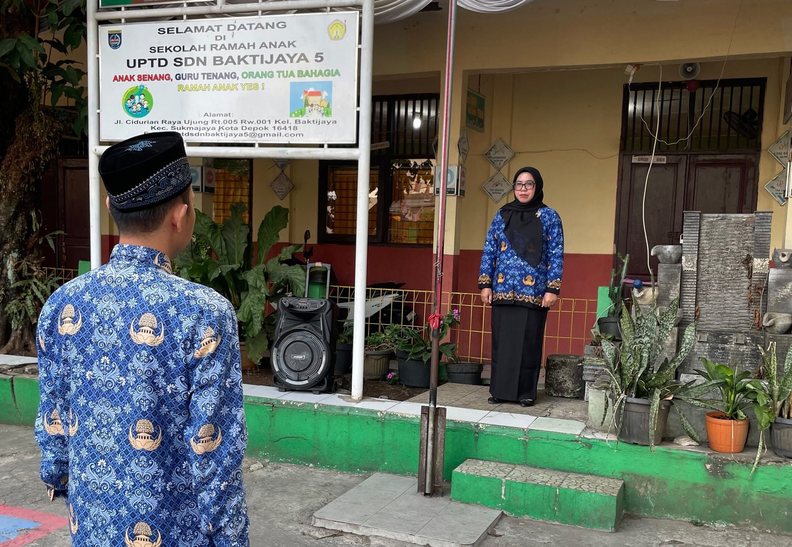 SDN Baktijaya 5 upacara bendera 3