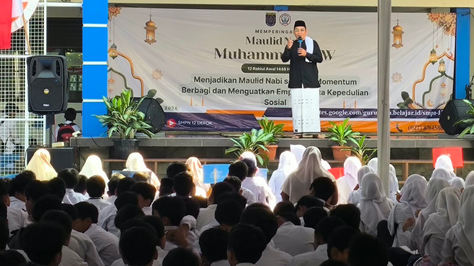 SMPN 12 Depok beragi di maulid Nabi 4