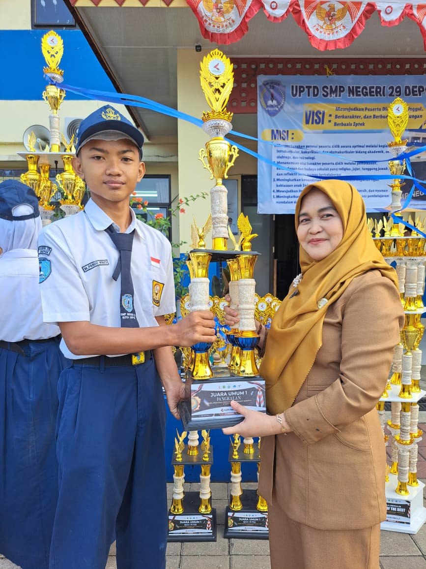 SMPN 29 Depok juara pramuka 2