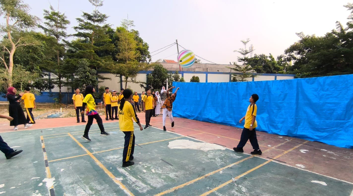 SMPN 30 Depok adakan lomba kemerdekaan 1
