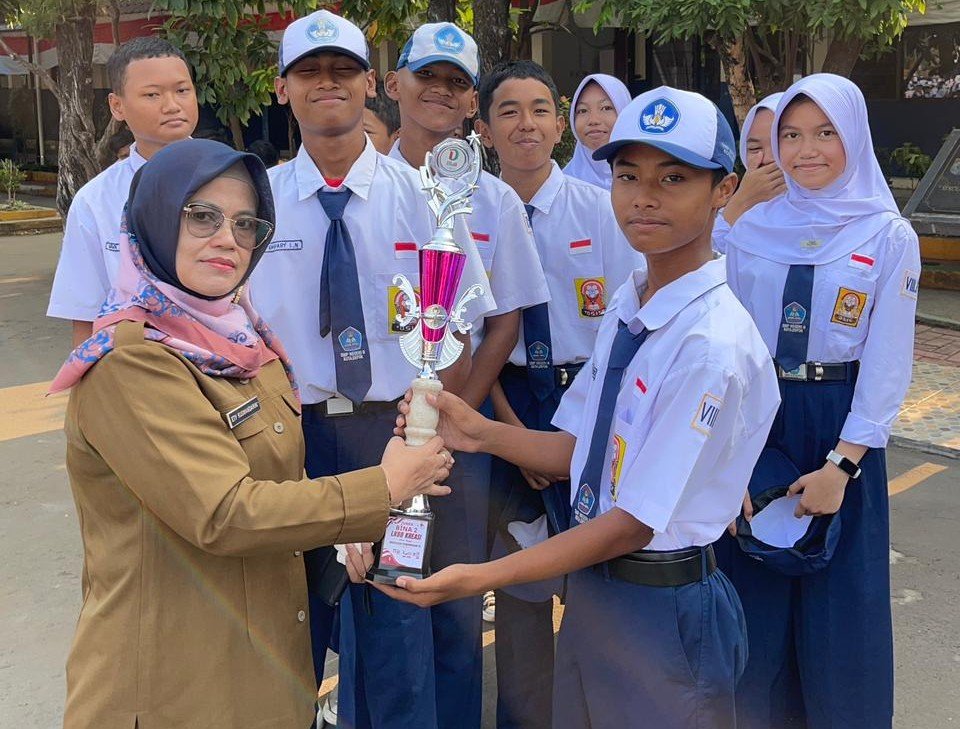 daftar prestasi SMPN 8 Depok 1
