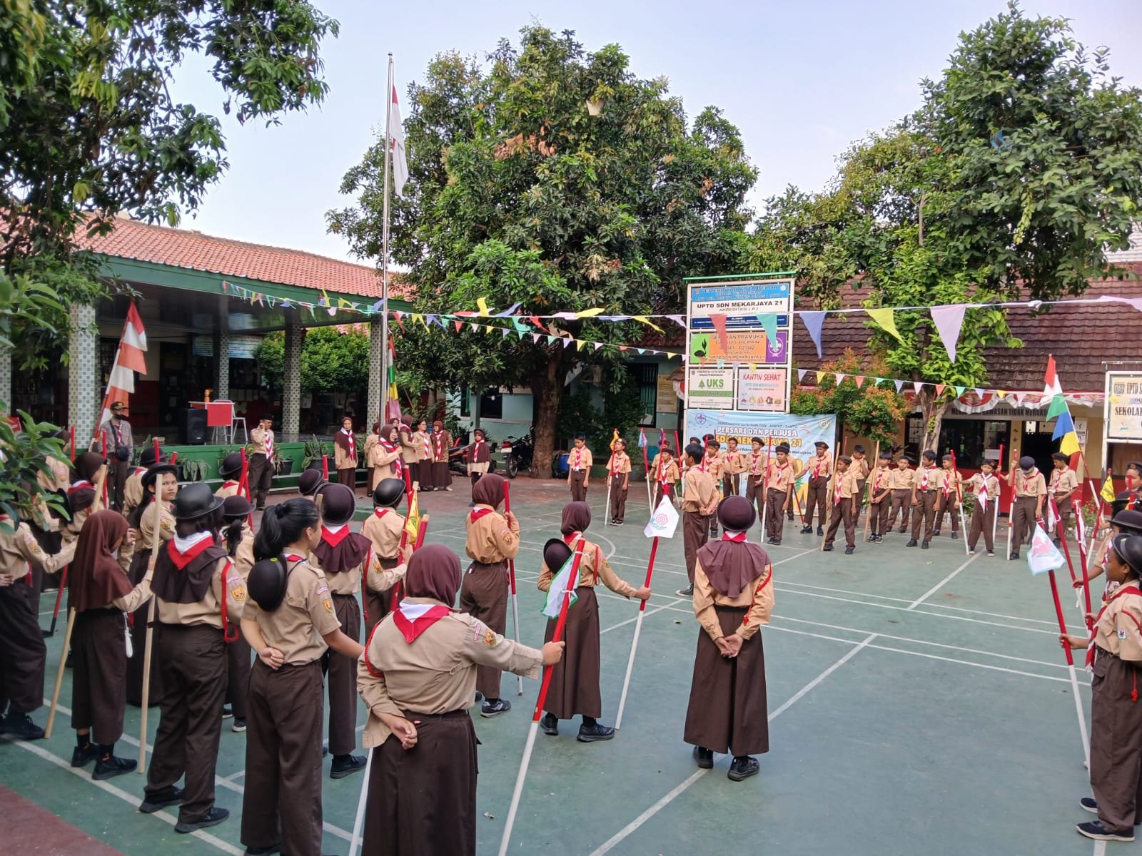 SDN Mekarjaya 21 perjusa dan persami 3