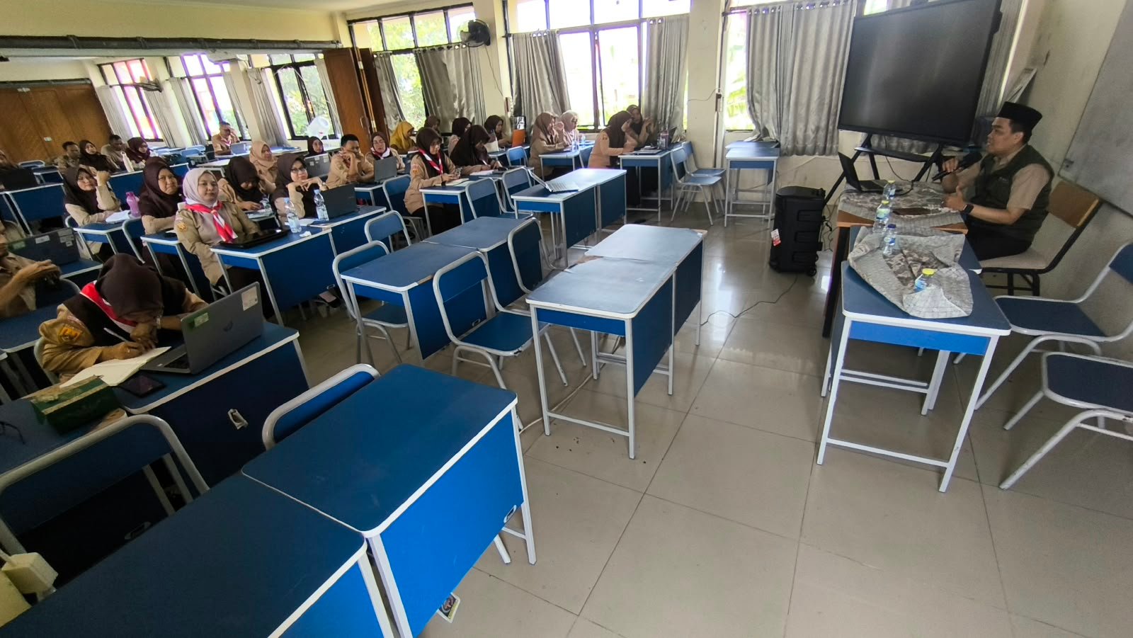 SMPN 26 Depok adakan pelatihan 3