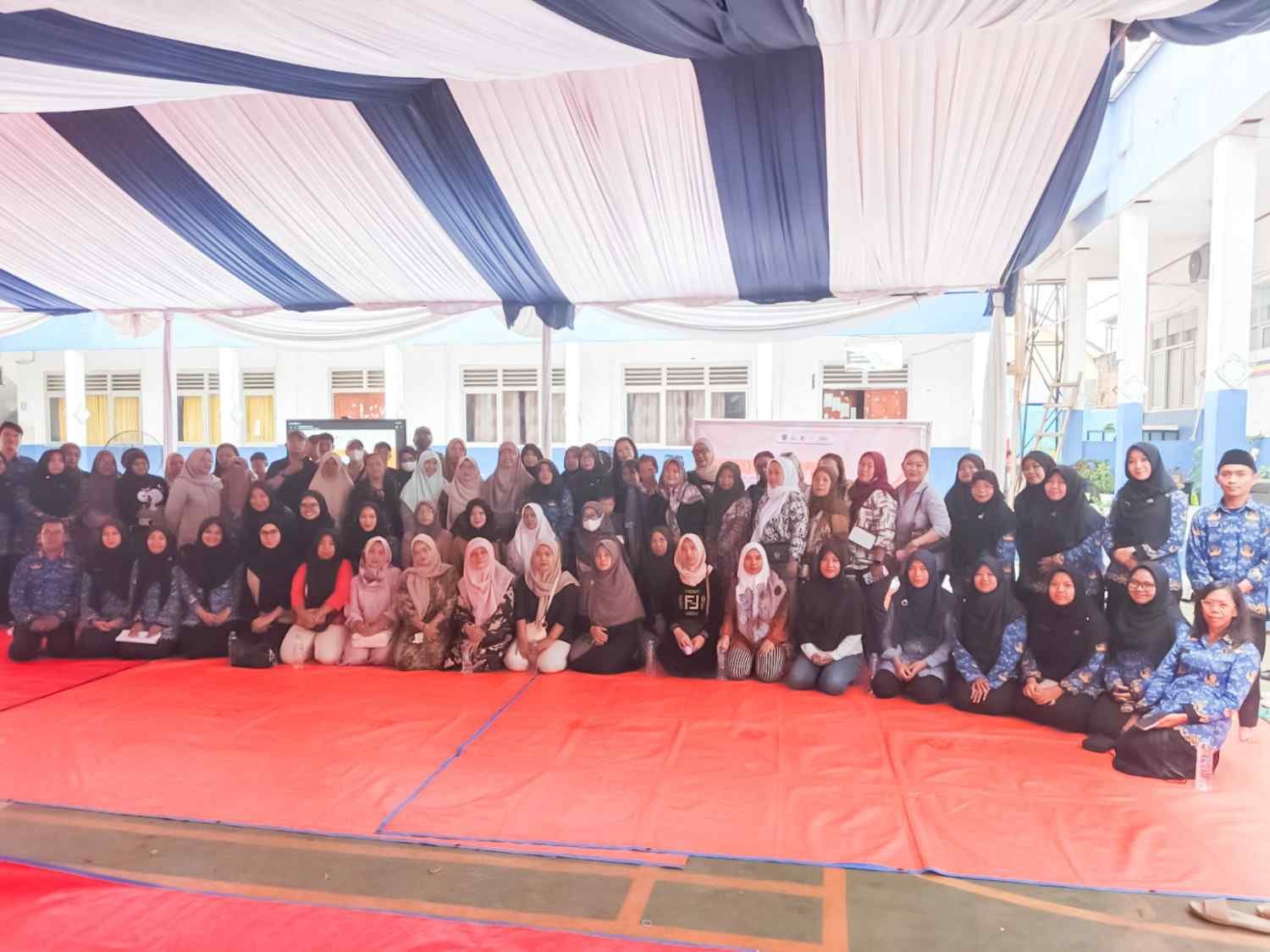 Kegiatan Parenting di SMPN 22 Depok 2
