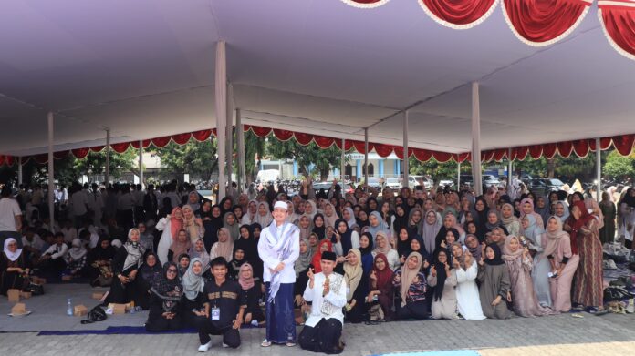 SMA Tugu Ibu mengadakan maulid