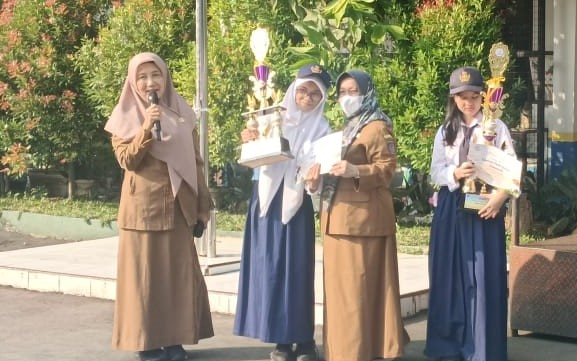 Hari Kartini SMPN 19 Depok