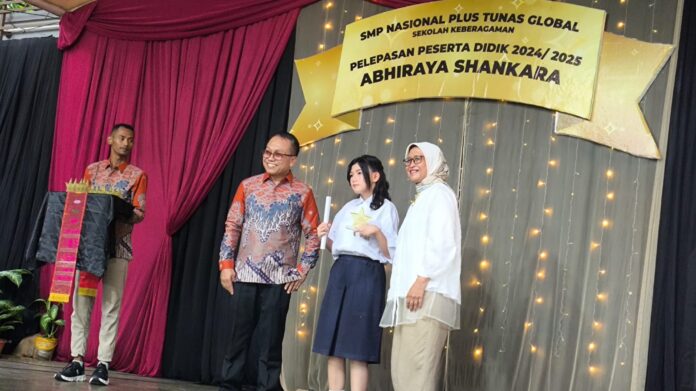 SMP NP Tunas Global Depok pelepasan siswa 3