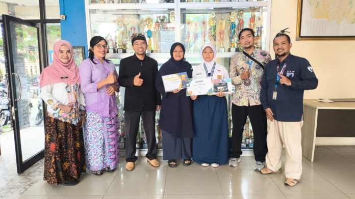 SMPN 26 Depok juara matematika