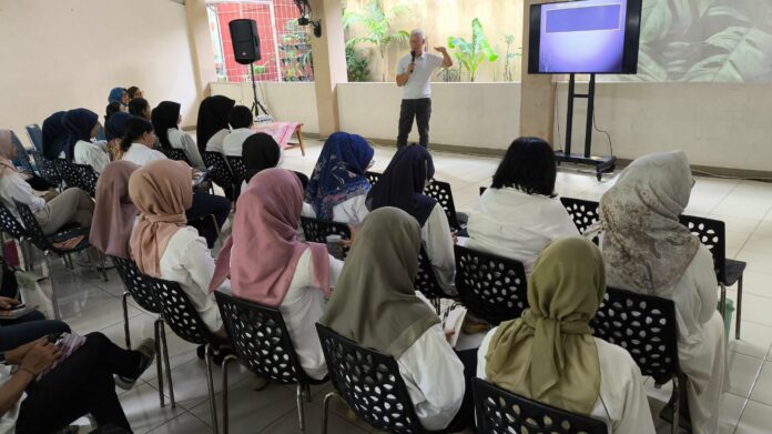 Pendidikan kedamaian di sekolah tunas global sekolah favorit 1