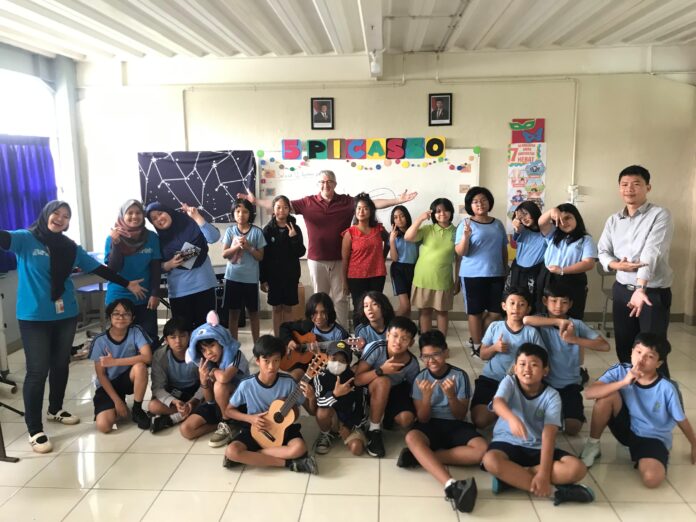 Musisi Indonesia ke sekolah tunas global depok 1